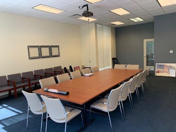 Signature Executive Excellence: 147 2nd Ave S, Saint Petersburg, FL 33701